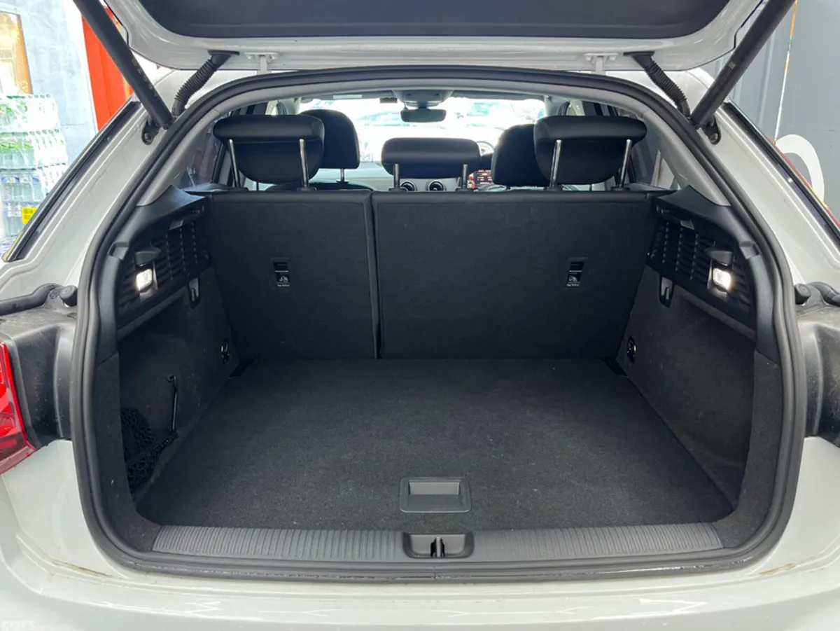 Audi Q2 SUV, Petrol, 2023, White