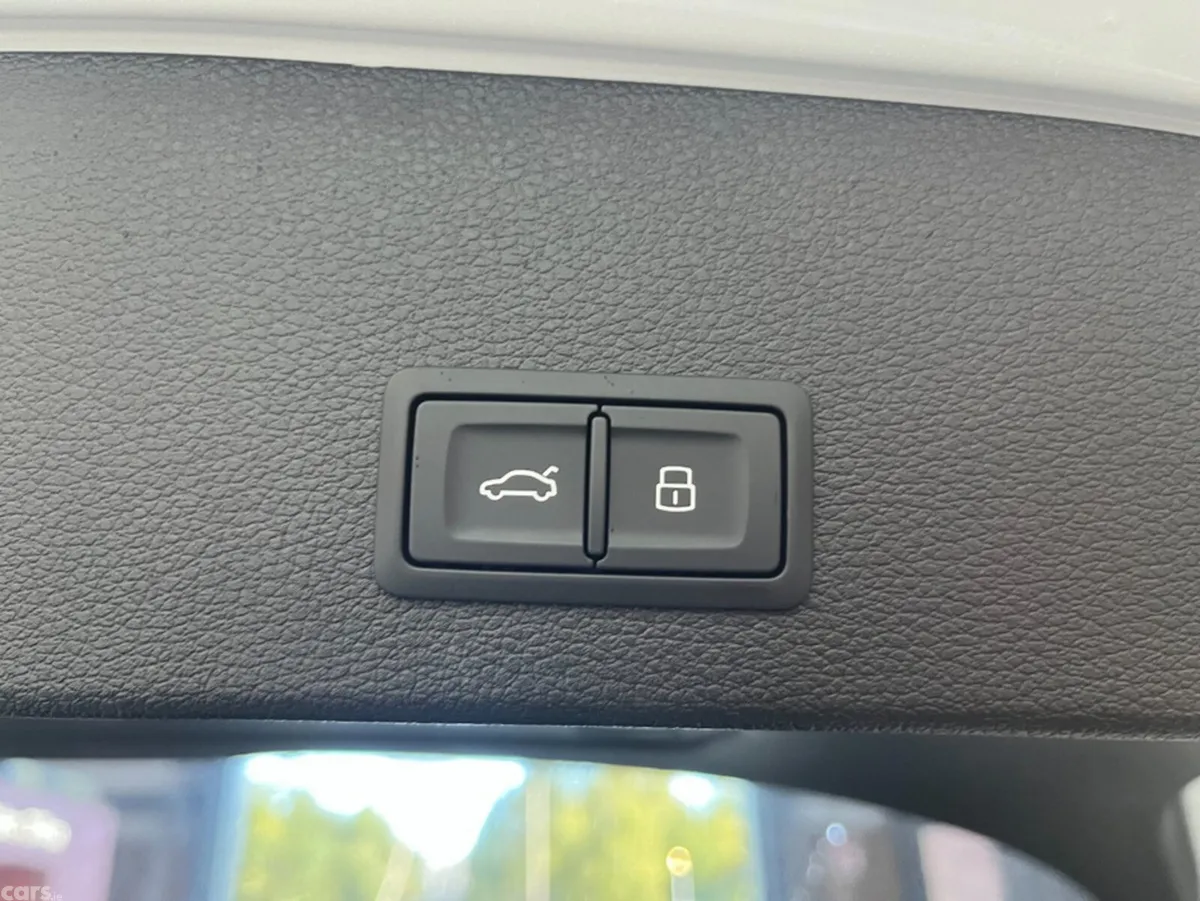 Audi Q2 SUV, Petrol, 2023, White