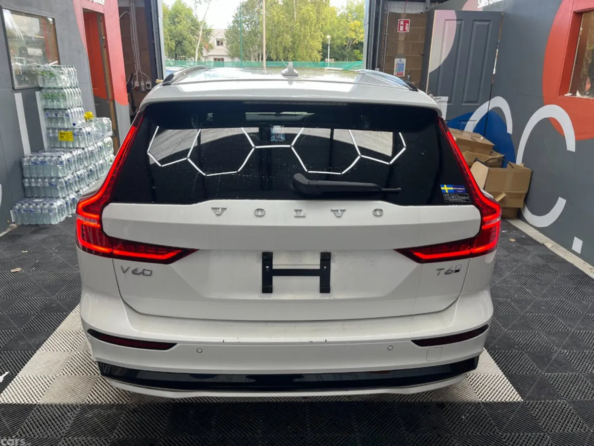 Volvo V60 Estate, Petrol Hybrid, 2025, White