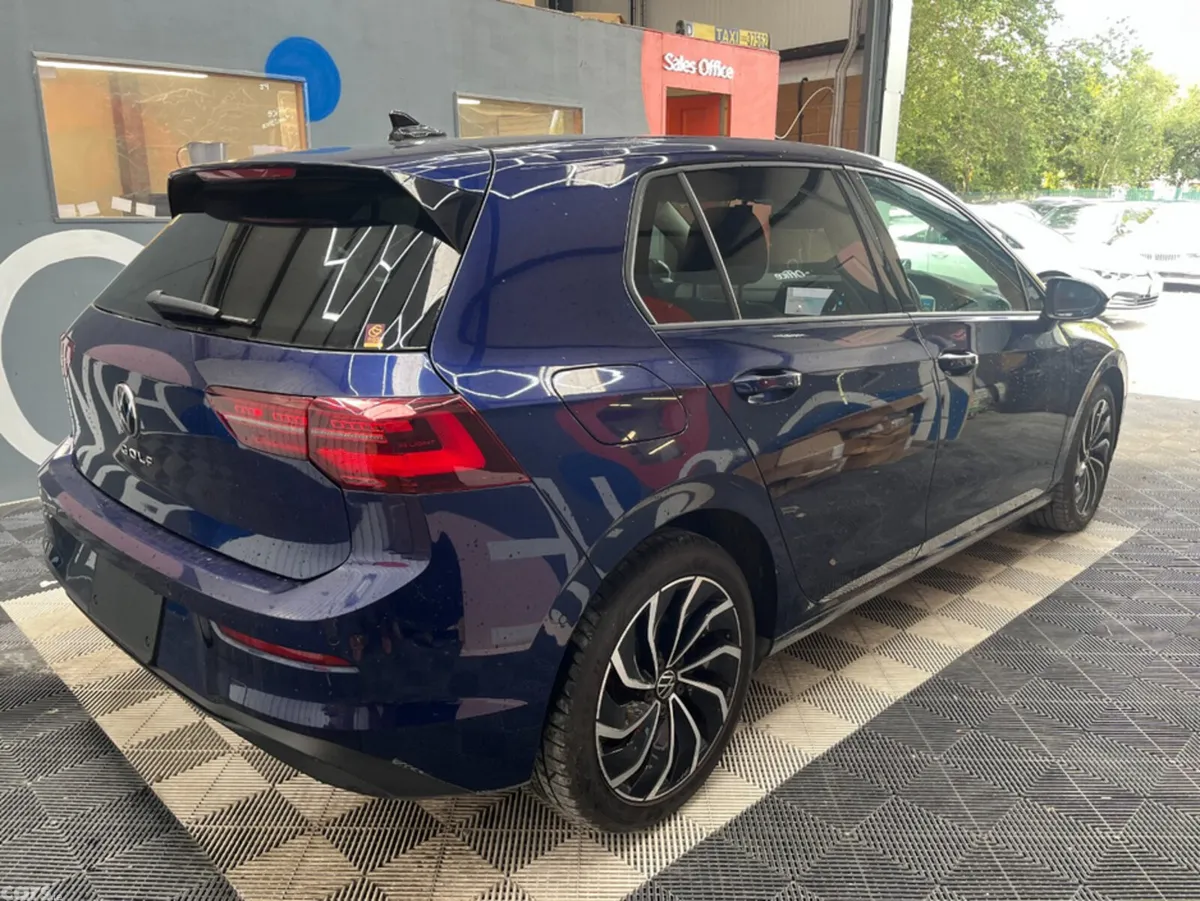 Volkswagen Golf Hatchback, Diesel, 2023, Blue