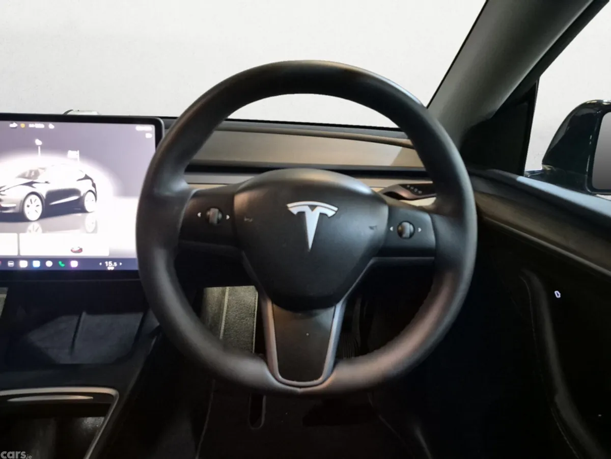 Tesla Model Y MPV, Electric, 2023, Black