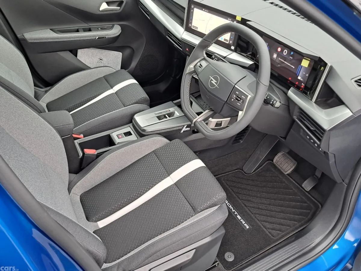 Opel Frontera SUV, Petrol Hybrid, 2027, Blue
