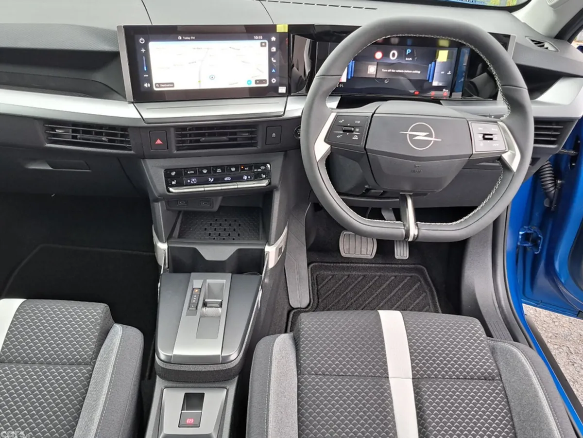Opel Frontera SUV, Petrol Hybrid, 2027, Blue