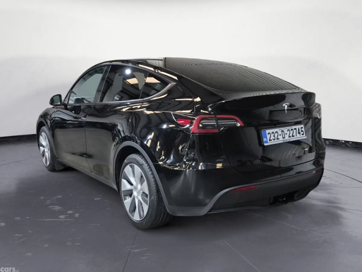 Tesla Model Y MPV, Electric, 2023, Black