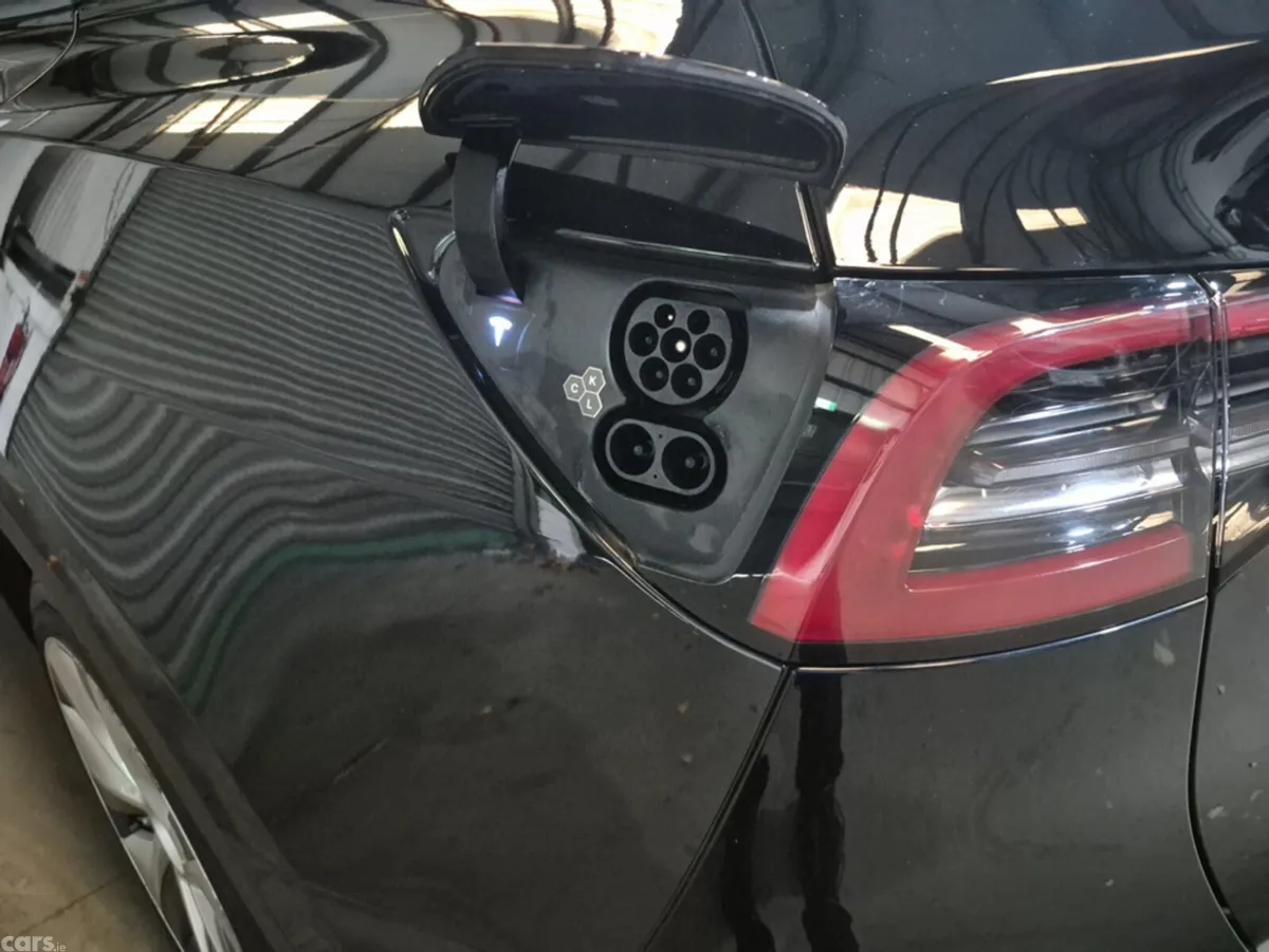 Tesla Model Y MPV, Electric, 2023, Black