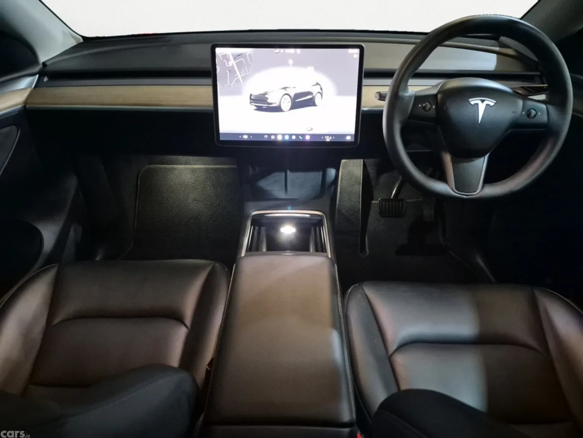 Tesla Model Y MPV, Electric, 2023, Black