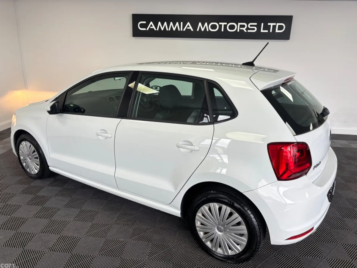 Volkswagen Polo Hatchback, Petrol, 2016, White