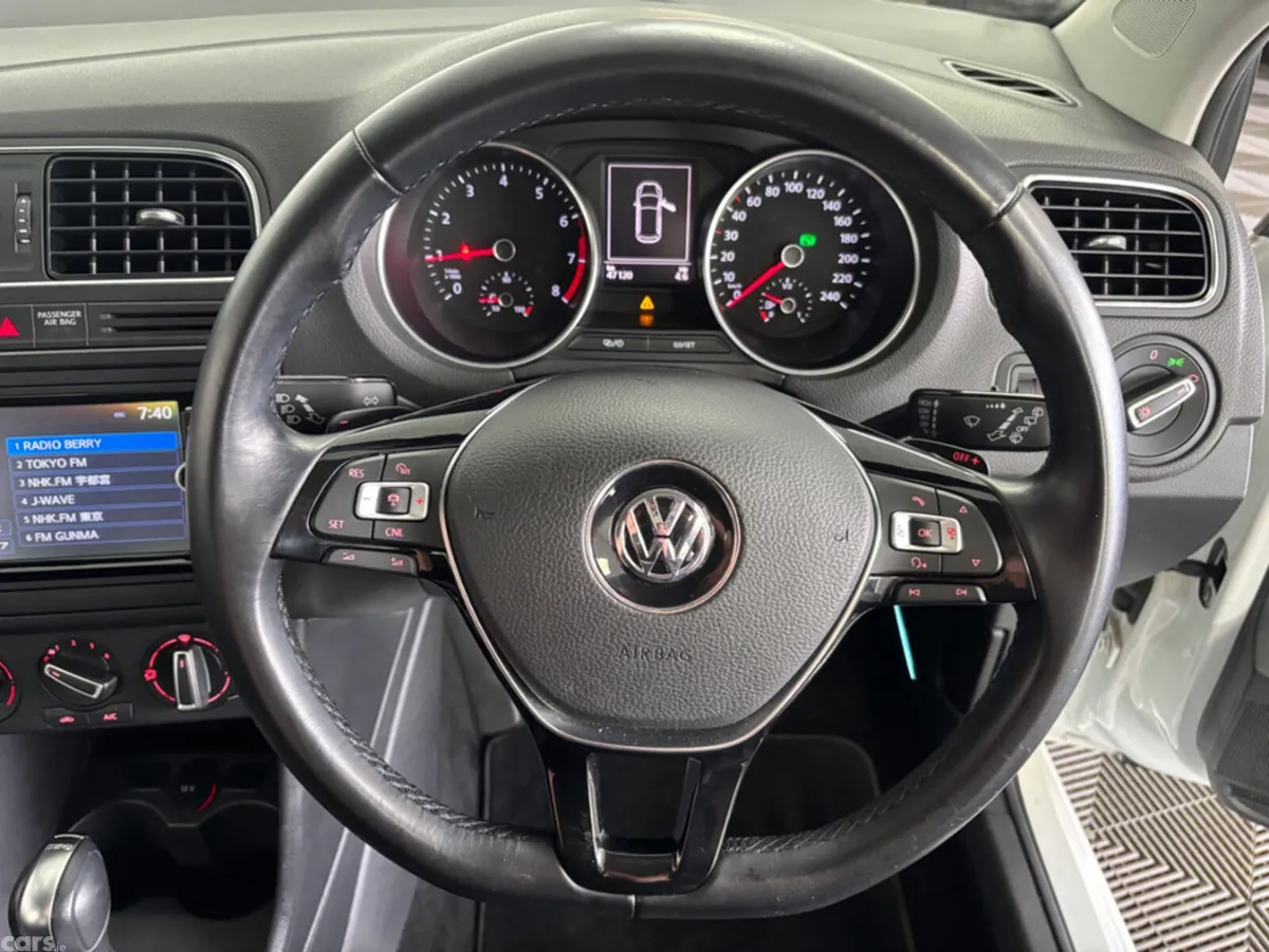 Volkswagen Polo Hatchback, Petrol, 2016, White