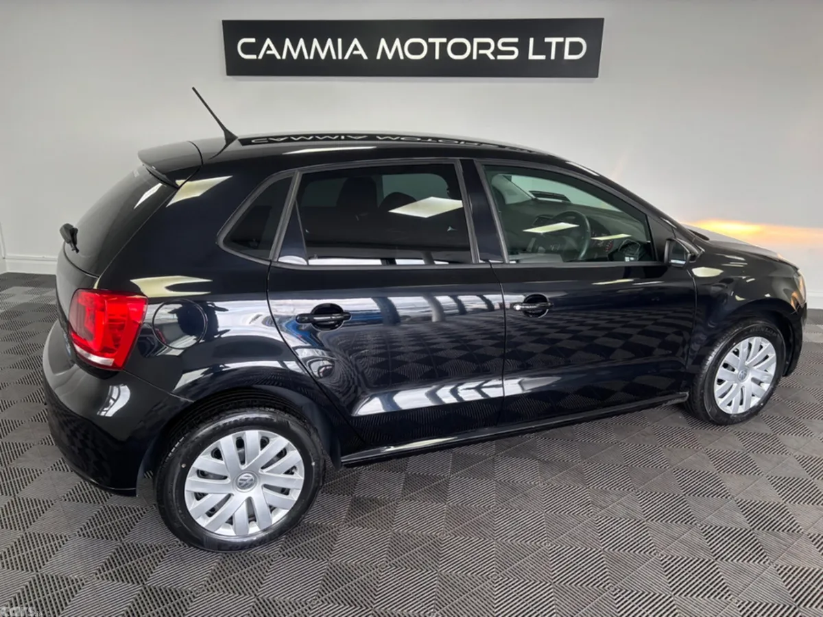 Volkswagen Polo Hatchback, Petrol, 2013, Black