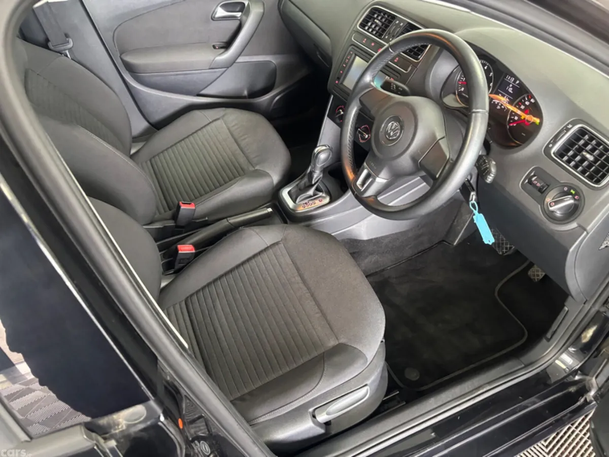 Volkswagen Polo Hatchback, Petrol, 2013, Black
