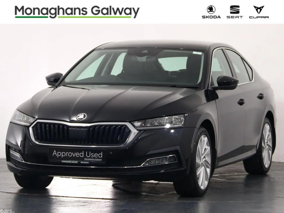 Skoda Octavia Hatchback, Diesel, 2021, Black