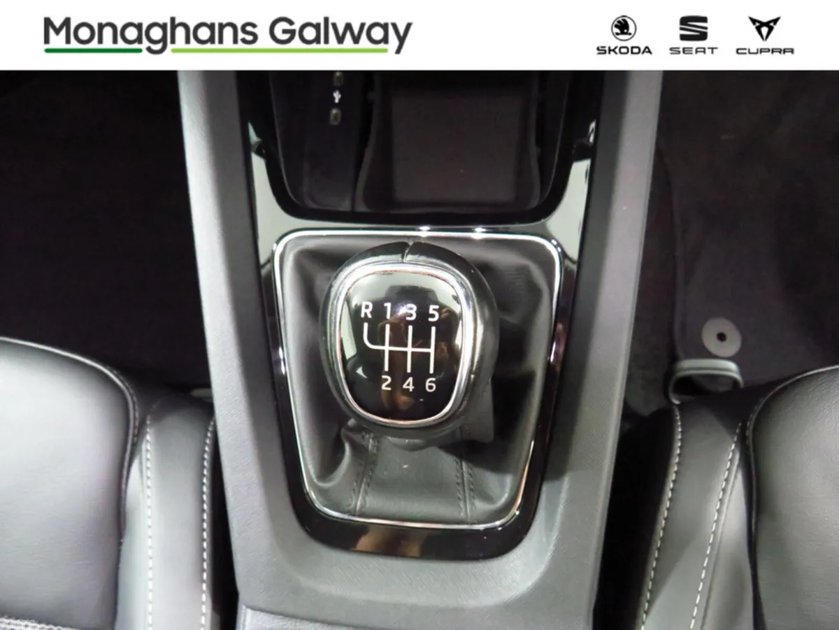 Skoda Octavia Hatchback, Diesel, 2021, Black