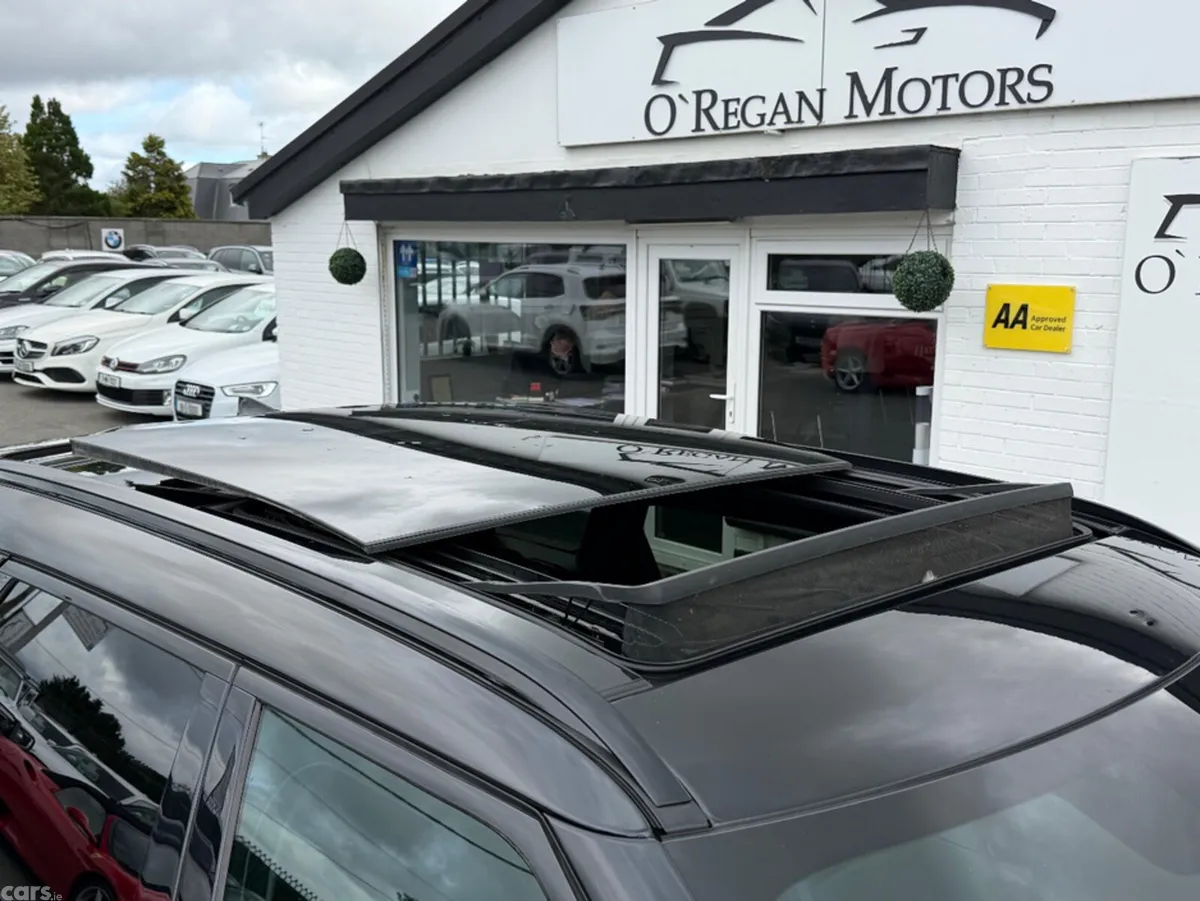 Land Rover Range Rover Velar Estate, Petrol Plug-in Hybrid, 2023, Black