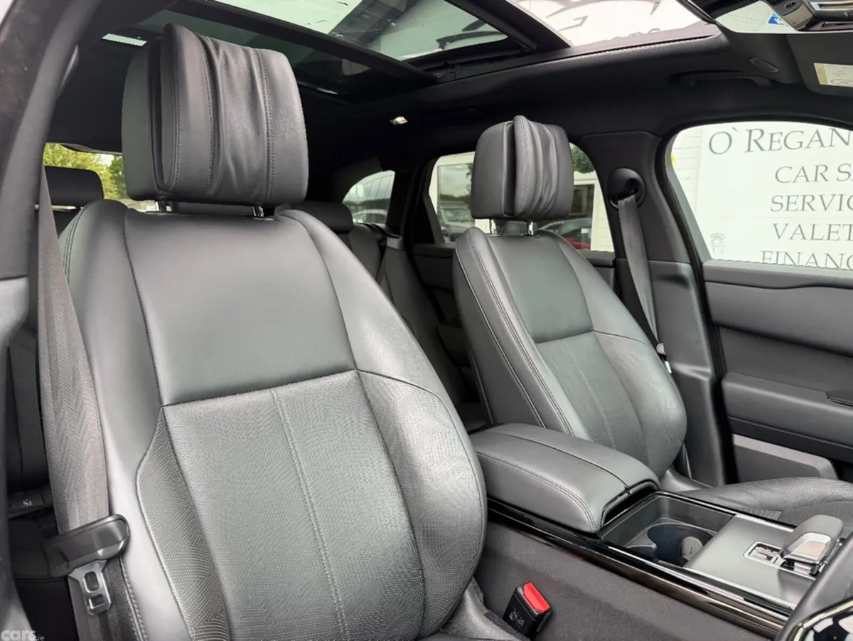 Land Rover Range Rover Velar Estate, Petrol Plug-in Hybrid, 2023, Black