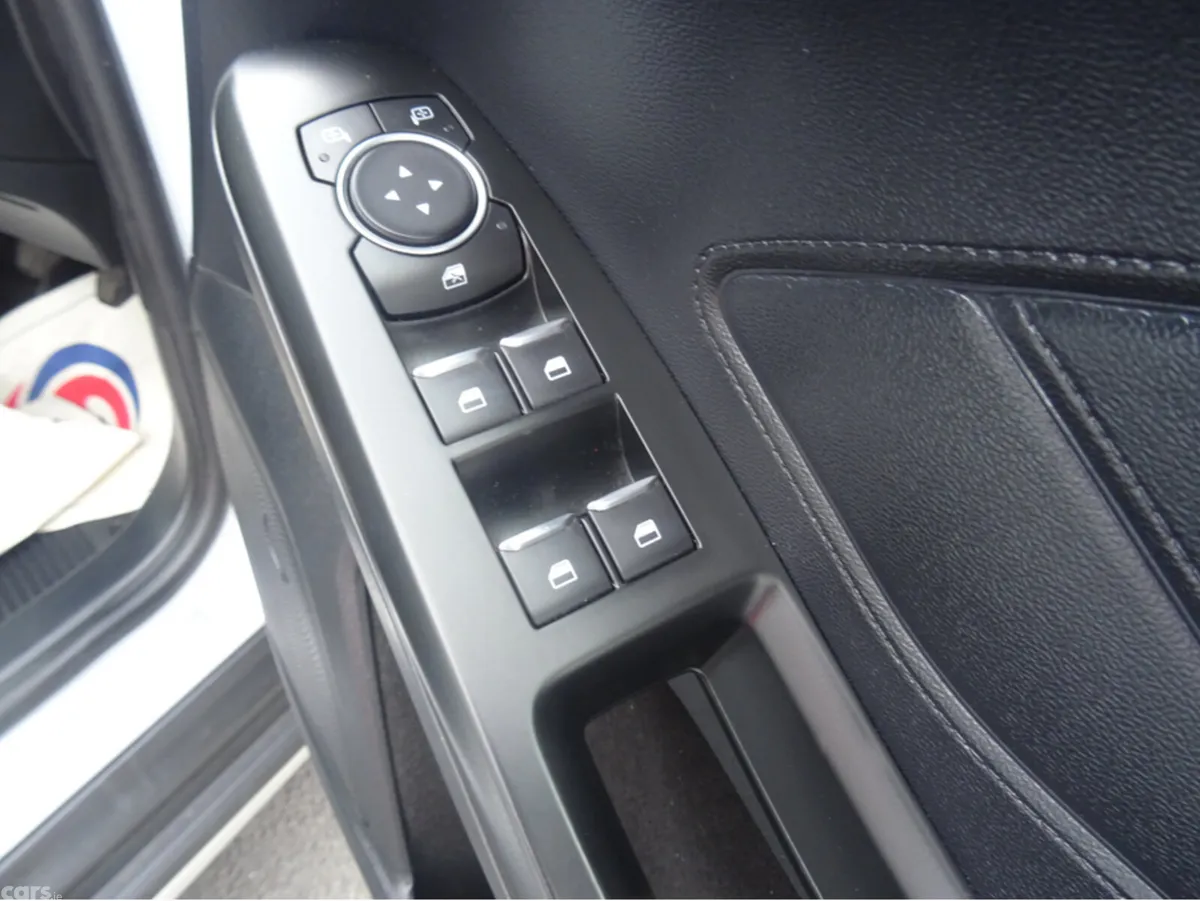 Ford Focus Estate, Petrol, 2021, White