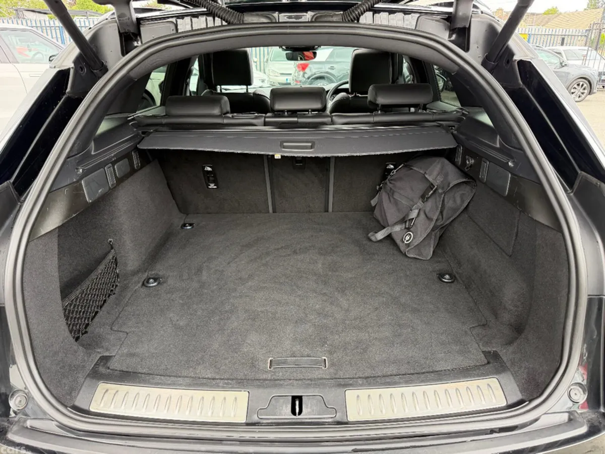 Land Rover Range Rover Velar Estate, Petrol Plug-in Hybrid, 2023, Black