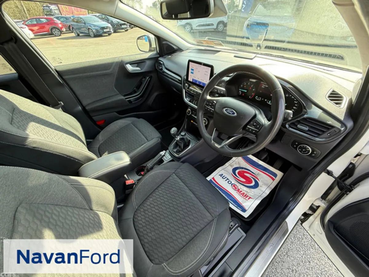 Ford Puma SUV, Petrol Hybrid, 2021, White