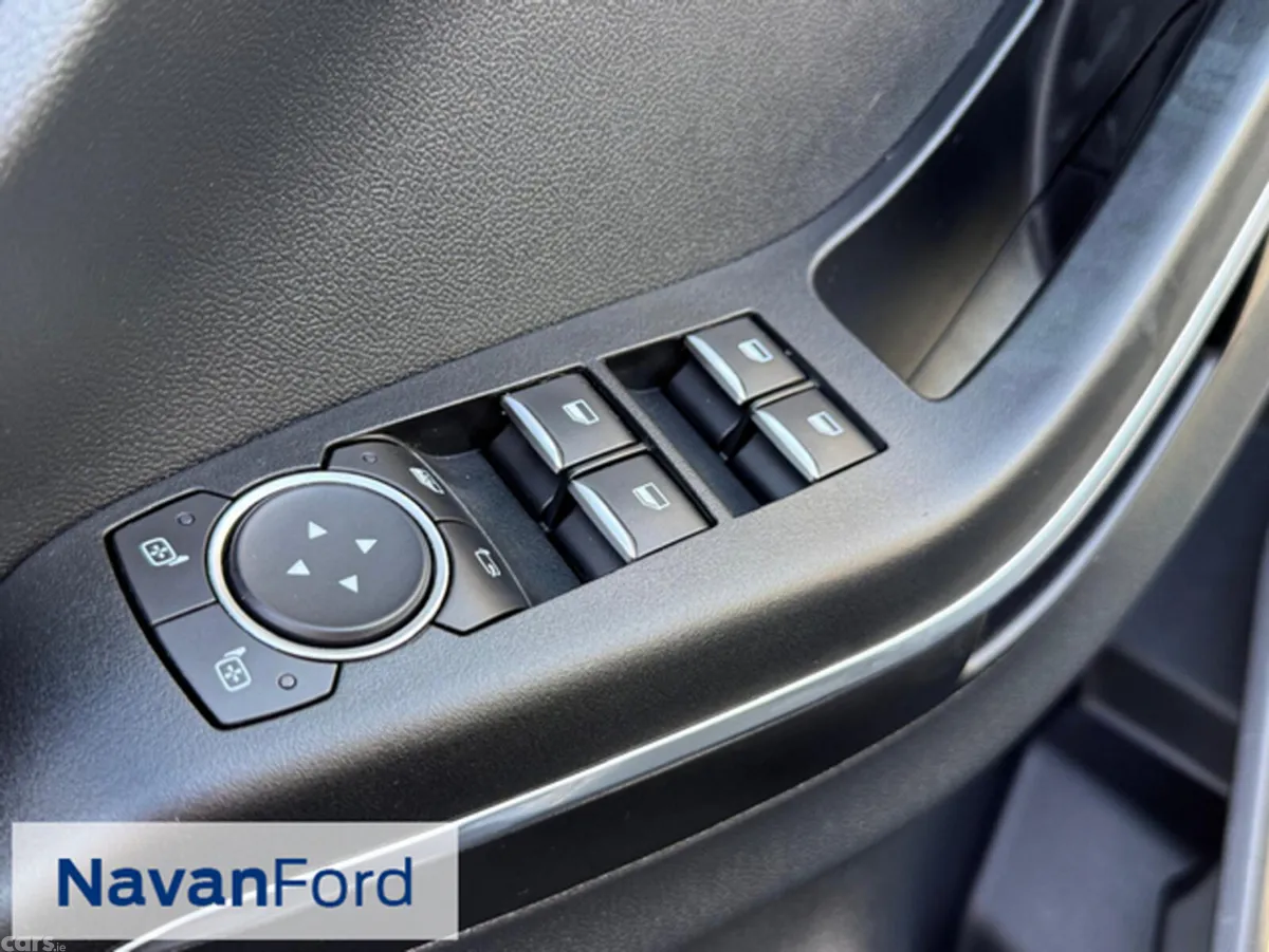 Ford Puma SUV, Petrol Hybrid, 2021, White