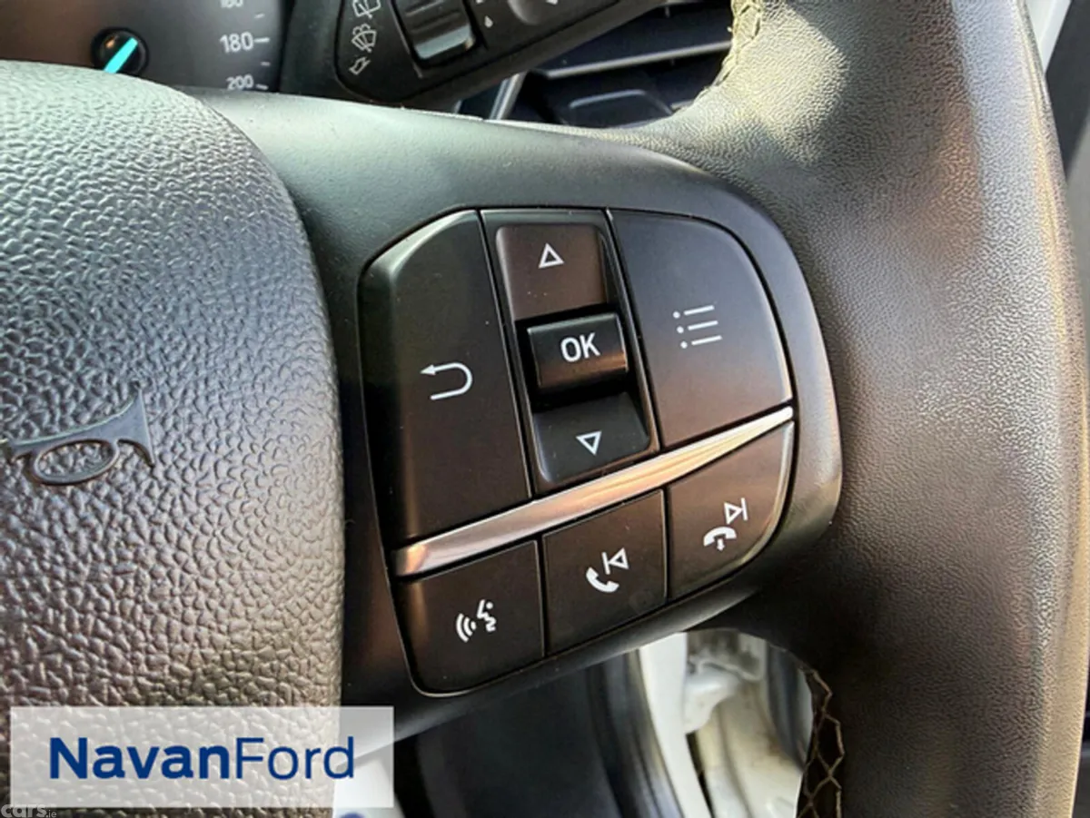 Ford Puma SUV, Petrol Hybrid, 2021, White