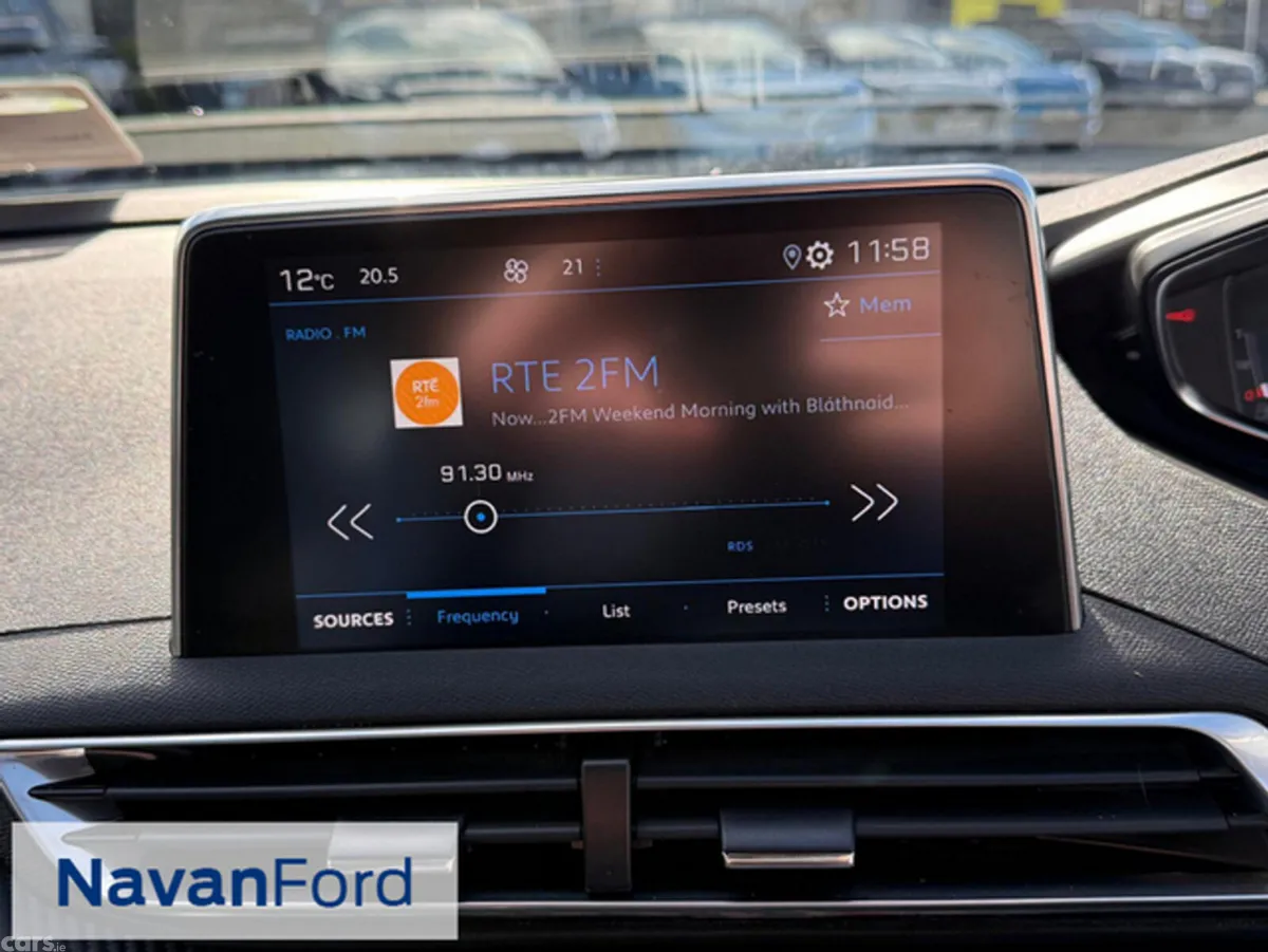 Peugeot 5008 SUV, Diesel, 2021, Black