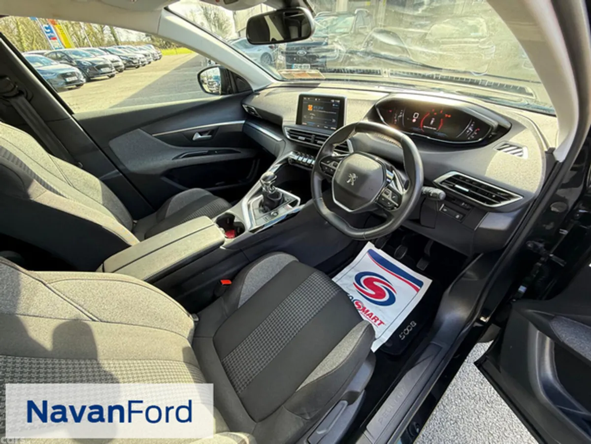 Peugeot 5008 SUV, Diesel, 2021, Black
