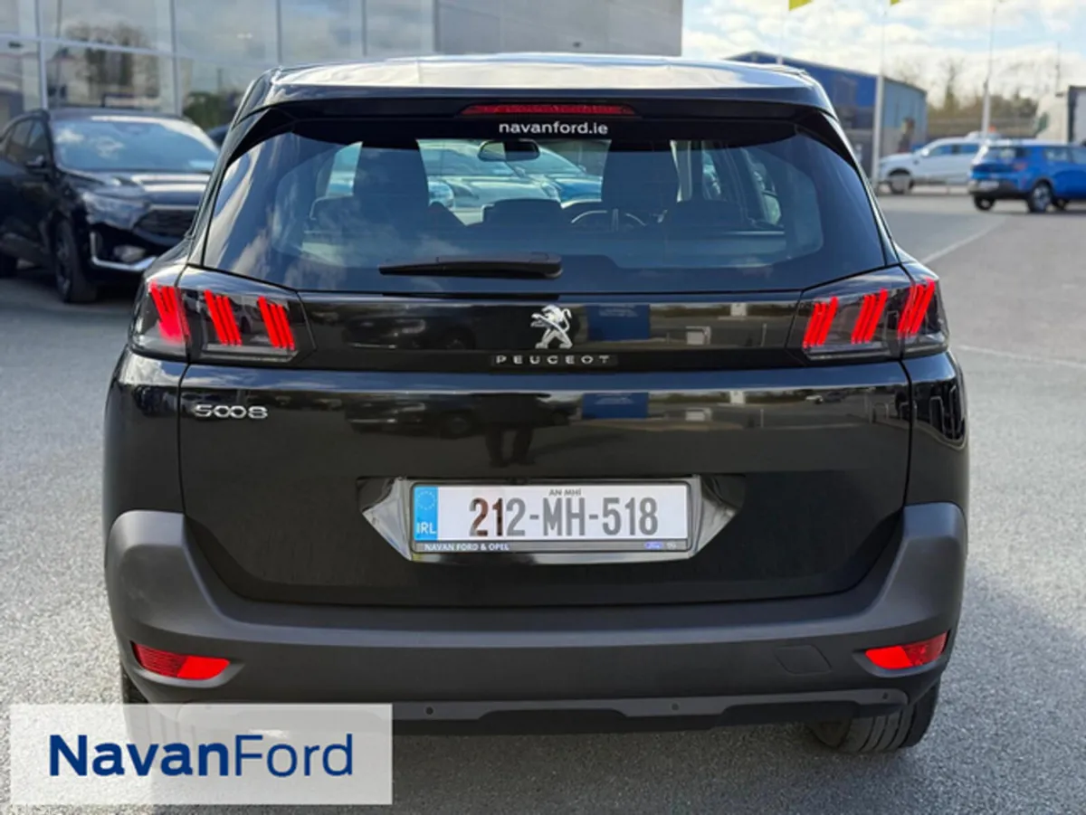 Peugeot 5008 SUV, Diesel, 2021, Black