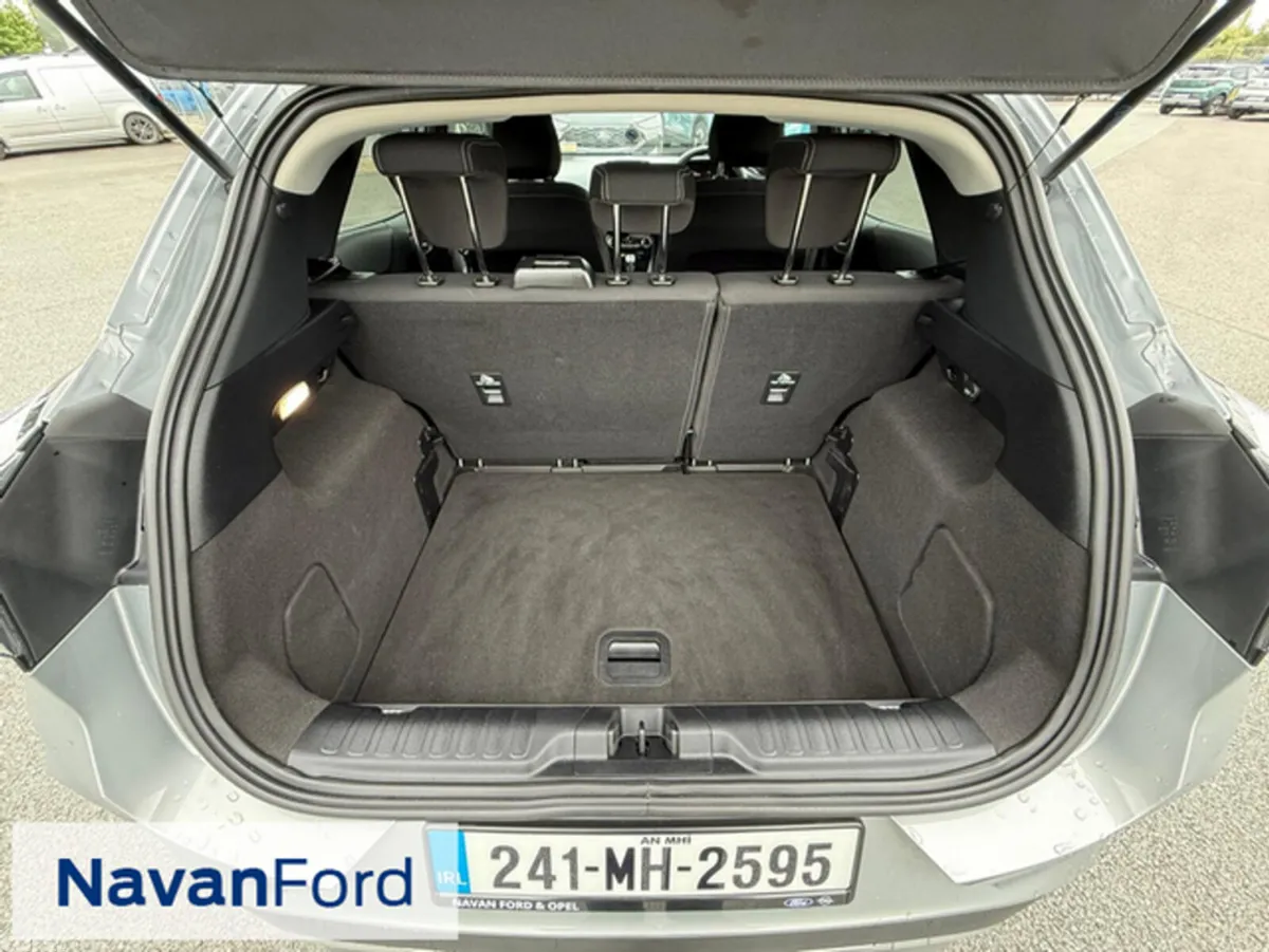 Ford Puma SUV, Petrol Hybrid, 2024, Grey