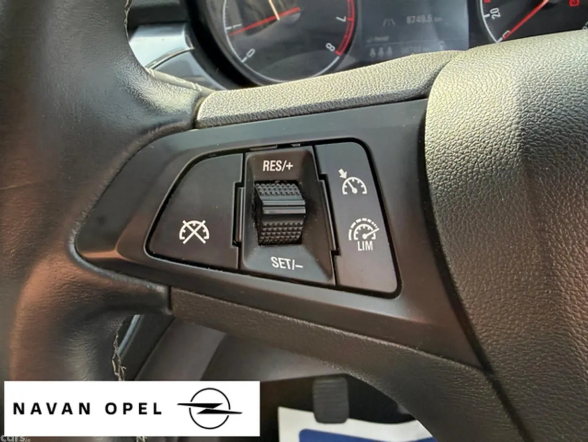 Opel Corsa Hatchback, Petrol, 2017, White