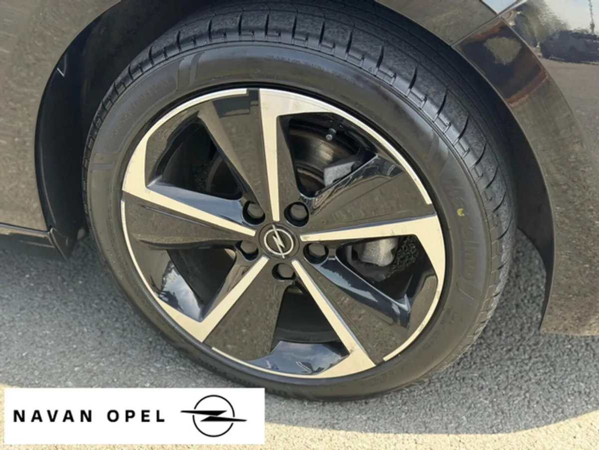 Opel Astra Hatchback, Petrol, 2023, Black