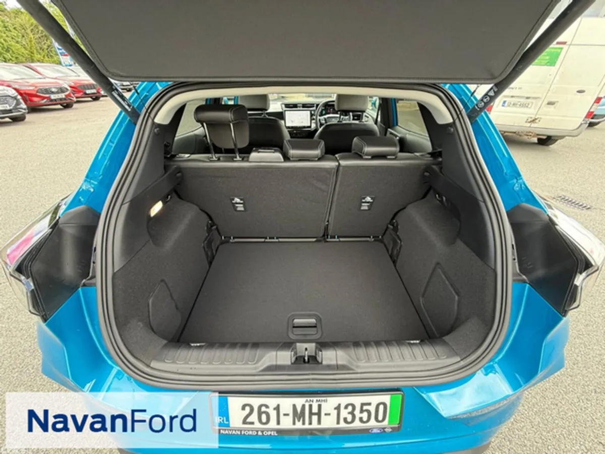 Ford Puma SUV, Electric, 2026, Blue