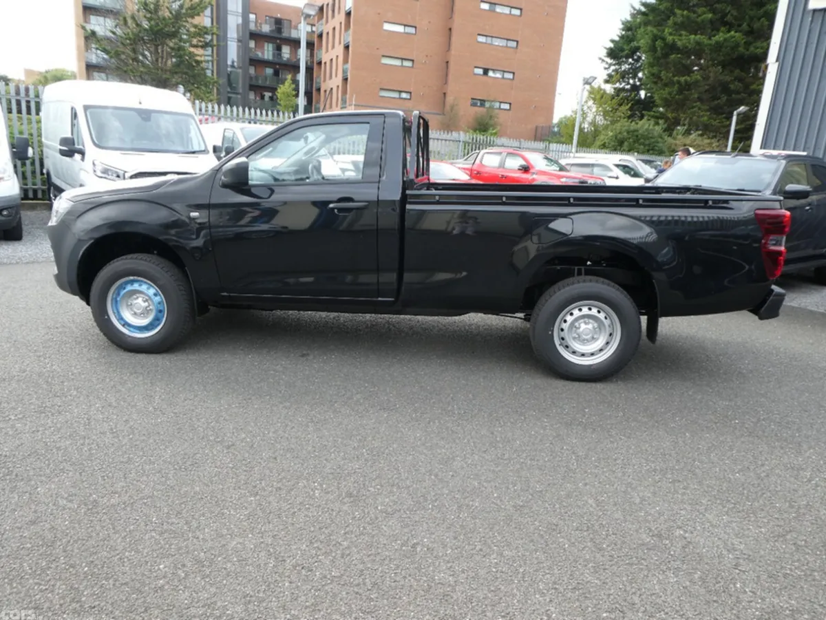 Isuzu D-Max Pick Up, Diesel, 2026, Black