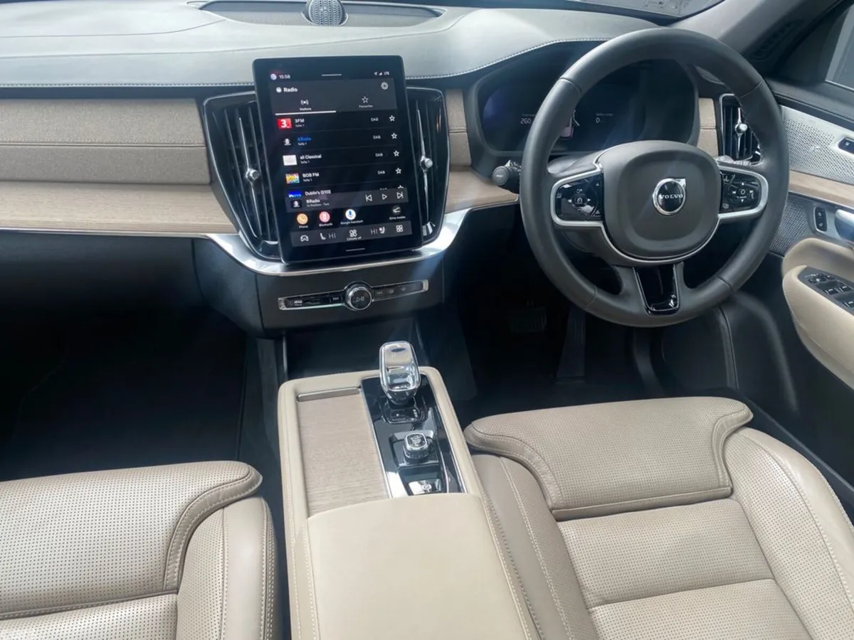 Volvo XC90 Estate, Petrol Plug-in Hybrid, 2025, Red