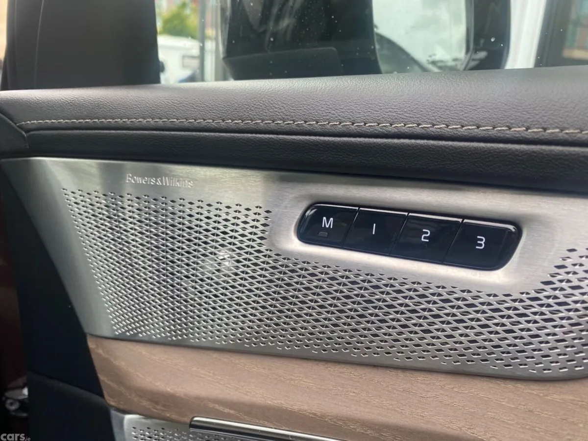 Volvo XC90 Estate, Petrol Plug-in Hybrid, 2025, Red