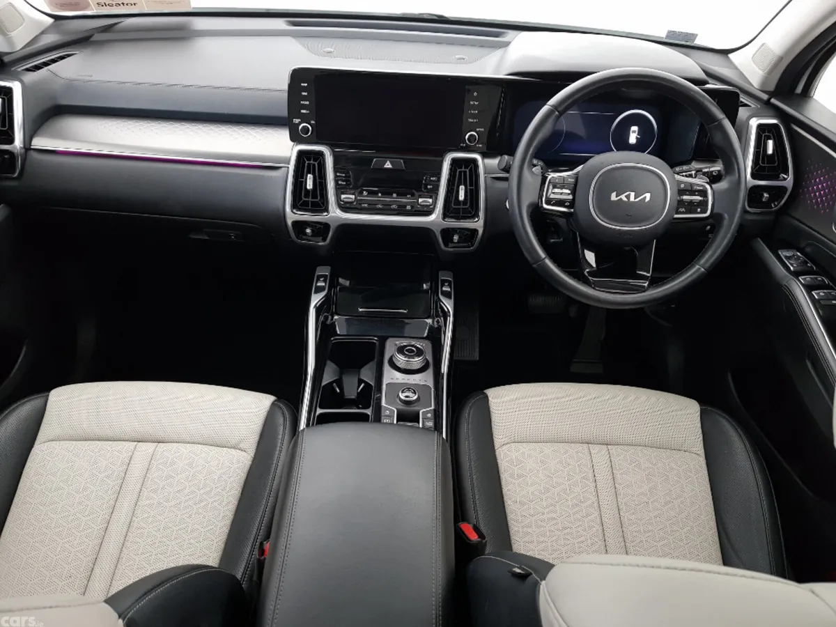 Kia Sorento MPV, Diesel, 2024, White