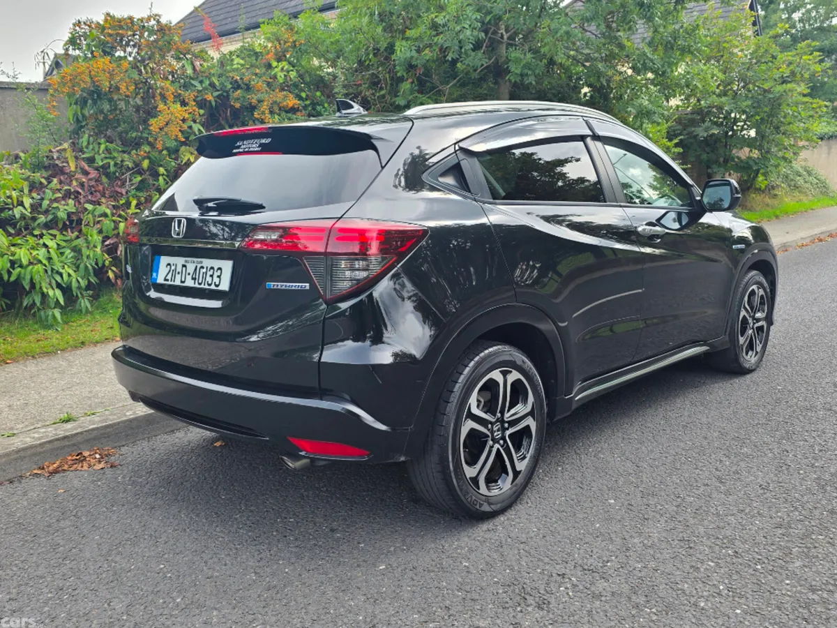 Honda Vezel Hatchback, Petrol Hybrid, 2021, Black