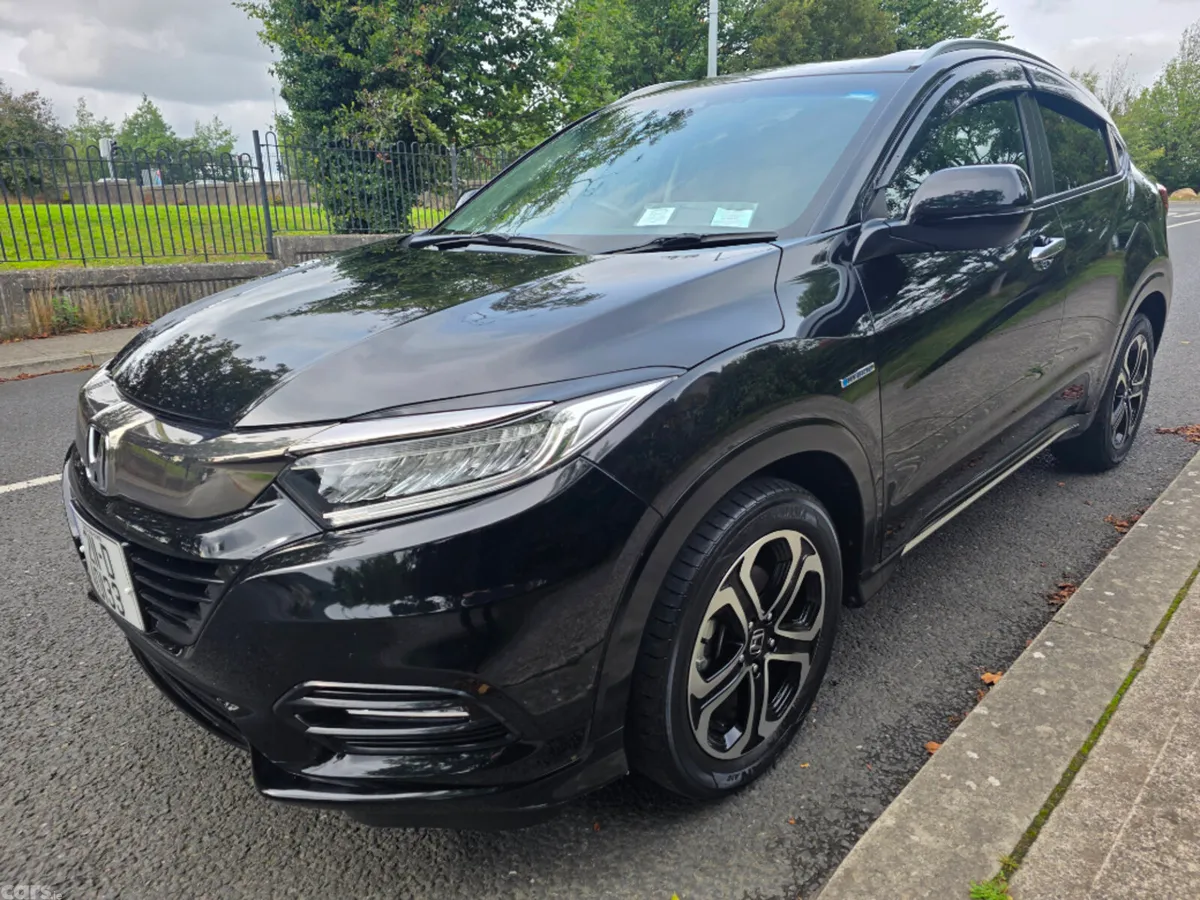 Honda Vezel Hatchback, Petrol Hybrid, 2021, Black