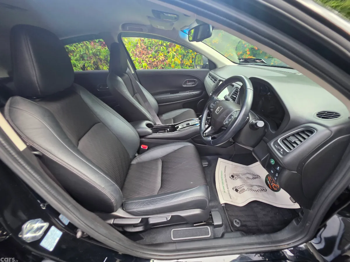 Honda Vezel Hatchback, Petrol Hybrid, 2021, Black