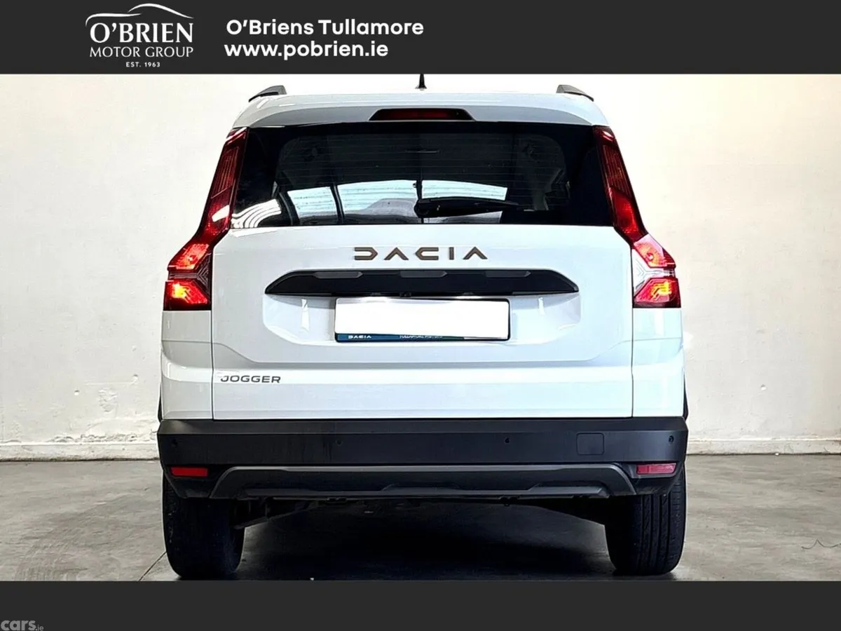Dacia Jogger MPV, Petrol, 2024, White