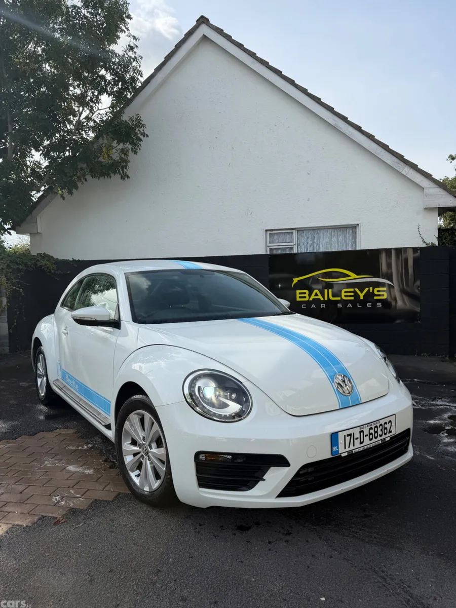 Volkswagen Beetle Hatchback, Petrol, 2017, White