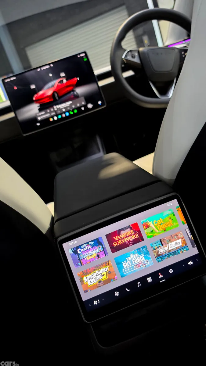 Tesla Model 3 Saloon, Electric, 2024, Red