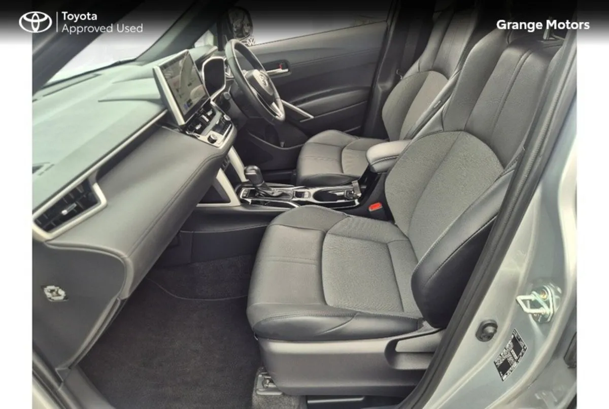 Toyota Corolla Cross Hatchback, Petrol Hybrid, 2024, Silver