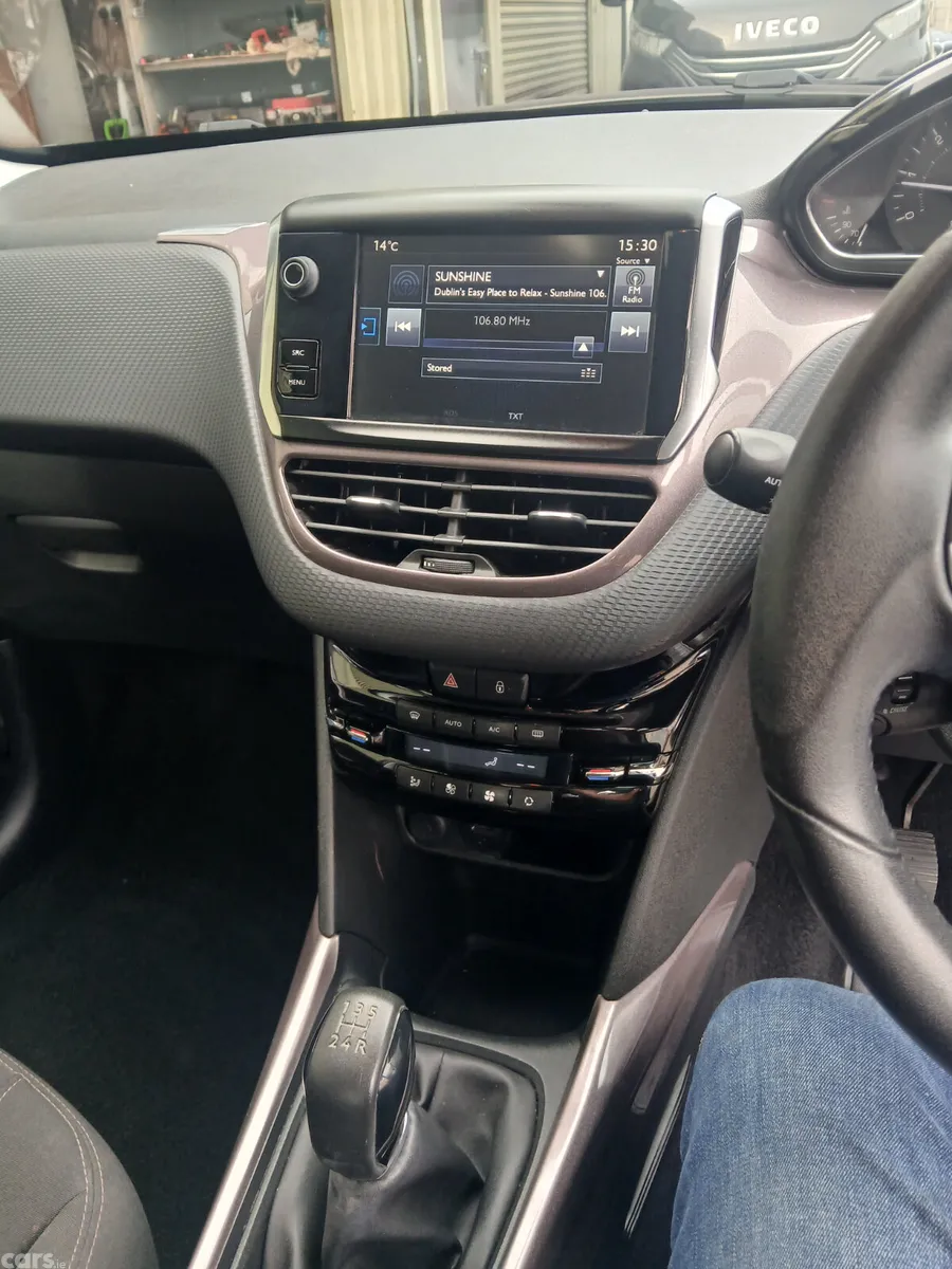 Peugeot 2008 SUV, Diesel, 2015, Black