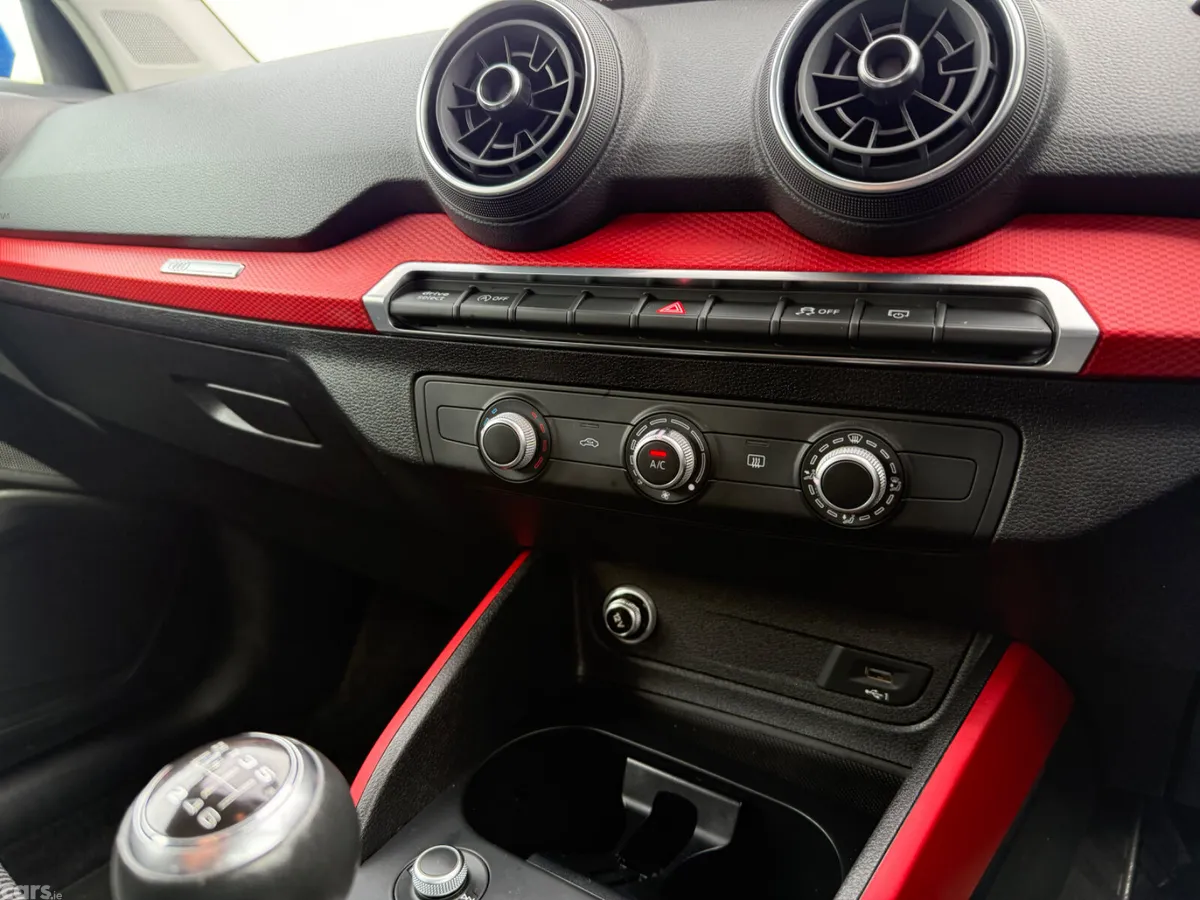 Audi Q2 SUV, Petrol, 2019, Blue