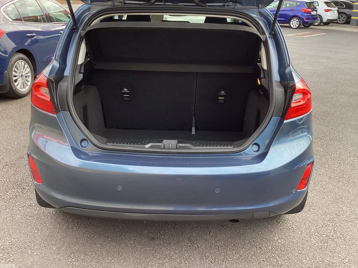 Ford Fiesta Hatchback, Petrol, 2021, Blue