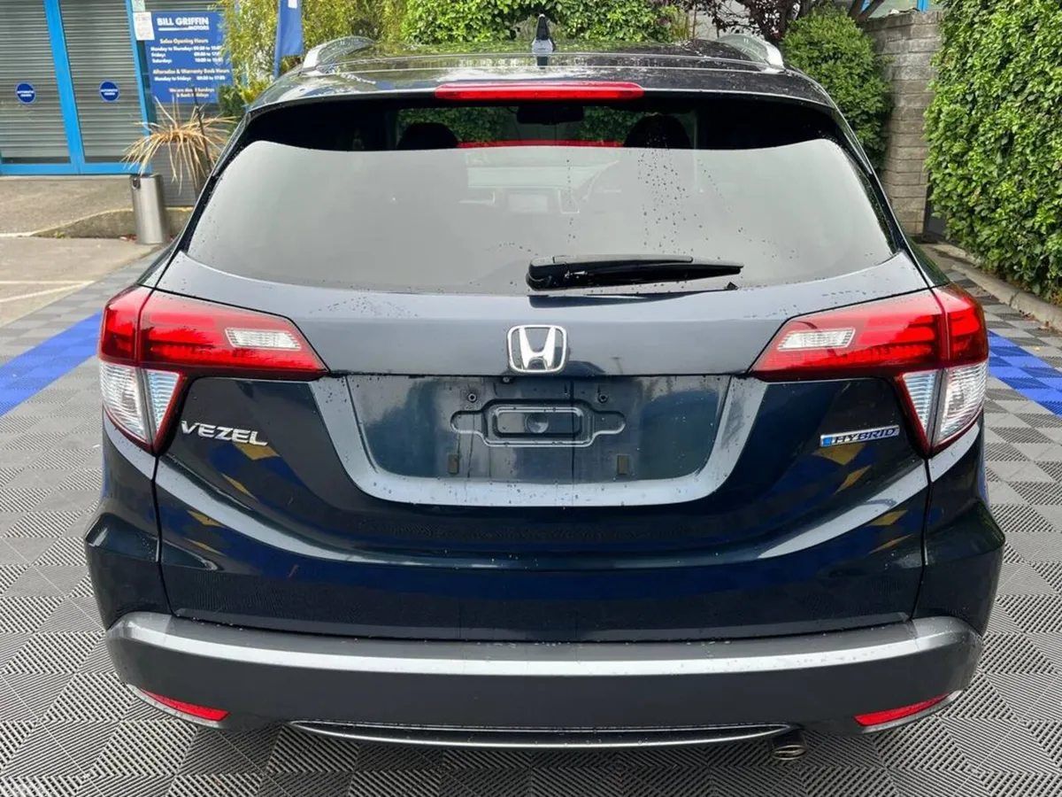 Honda Vezel SUV, Petrol Hybrid, 2017, Blue