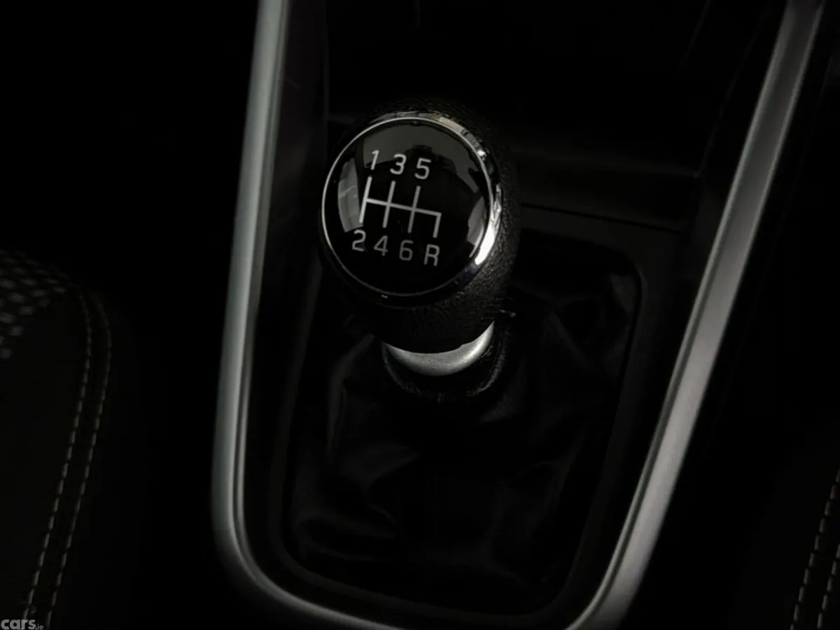 Suzuki Vitara SUV, Petrol, 2021, Black