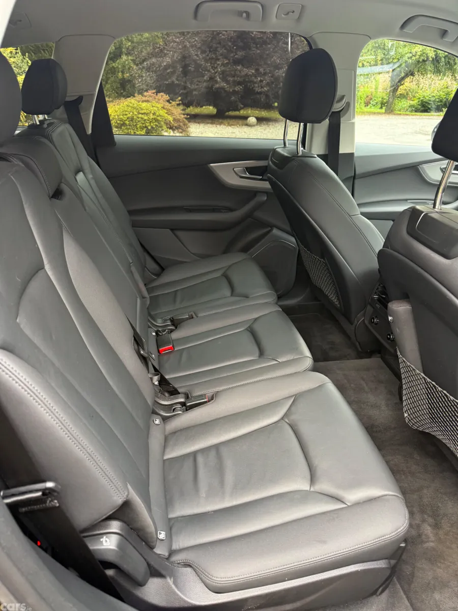 Audi Q7 SUV, Diesel Hybrid, 2023, Blue