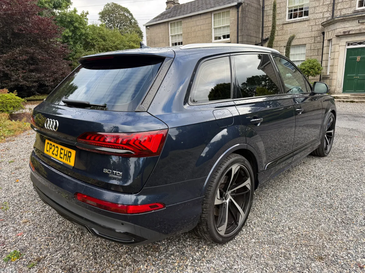 Audi Q7 SUV, Diesel Hybrid, 2023, Blue