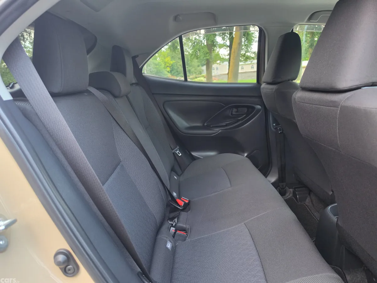Toyota Yaris Cross SUV, Petrol Hybrid, 2020, Beige