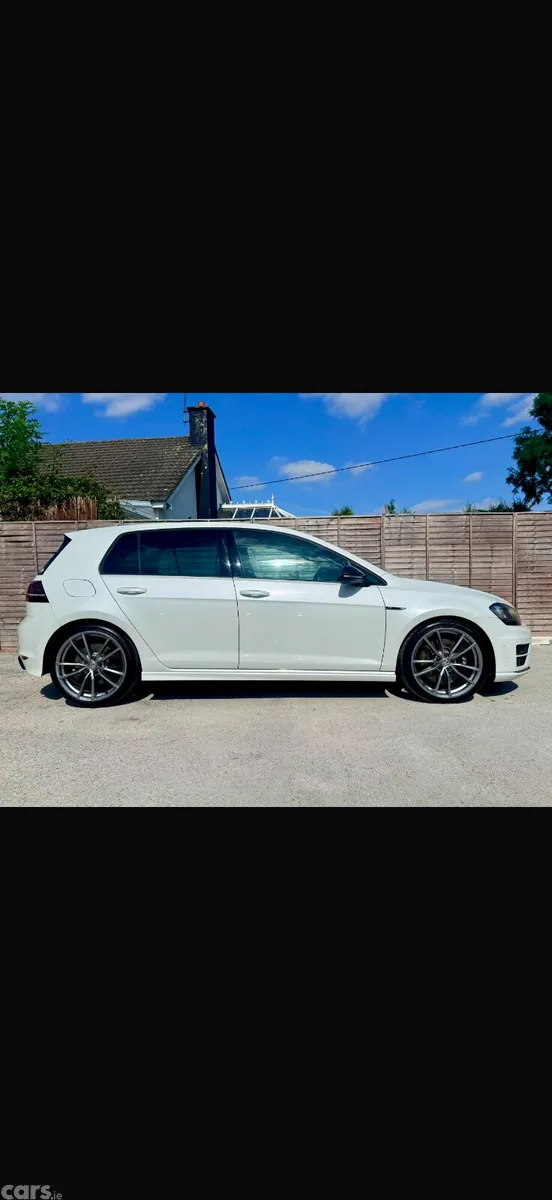 Volkswagen Golf Hatchback, Petrol, 2017, White